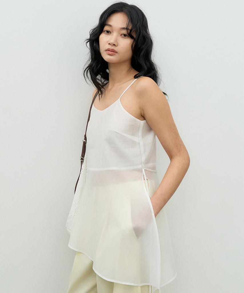 MAKE A TOAST Asymmetrical Frill Sleeveless Top White Mbesto015Wh