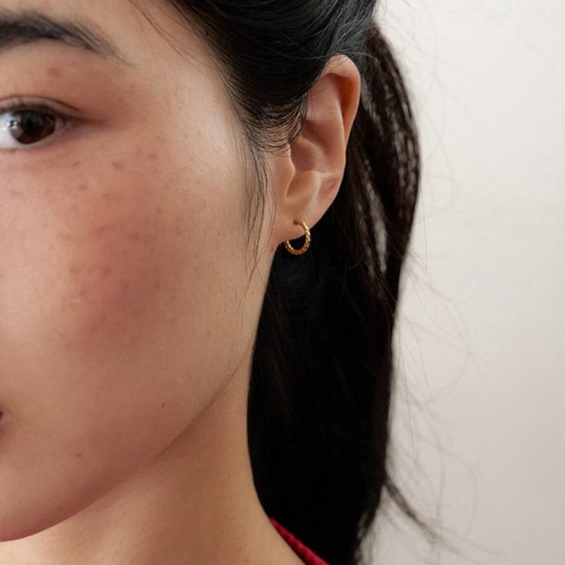 Geegee Mini Twist Earring - 2color