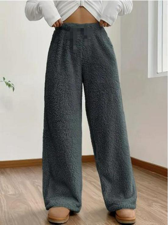 Women's Autumn & Winter Plush Sweatshirt and Loose Casual Pants Set - Solid Color, Warm, and Comfortable Fashion.