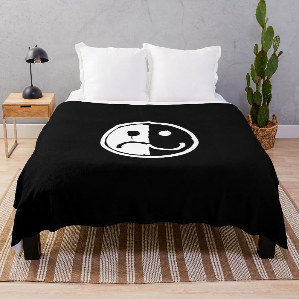 Fall Out Boy HD Logo (Ver. 2) Throw Blanket