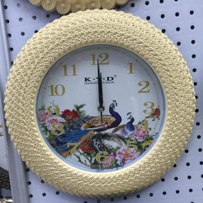 Electroplating Spray Painted Wall Clock Wall-mounted Wall Clock Plastic Living Room European Clock