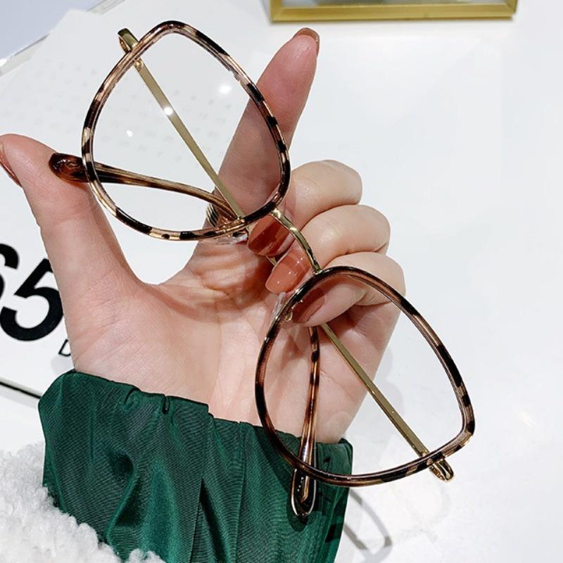 New Fashion Cat Eye Women Anti Blue Light Eyeglass Imported High Quality Brand Anti Radiation Eyeglasses/Replaceable Len