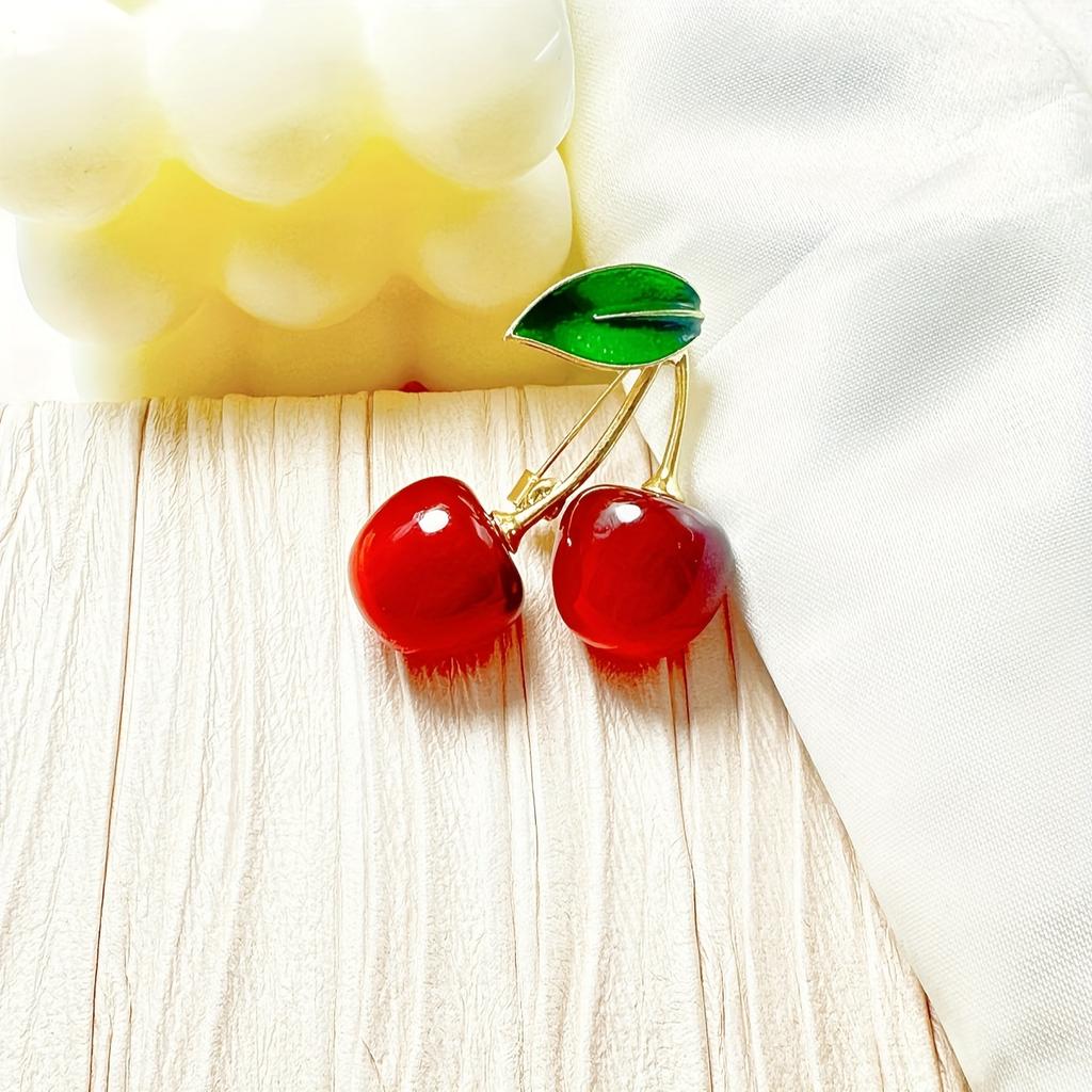 Cherry Fruit Series Brooch, Cute Brooch, Suitable for Daily Wear and Gifting, Cherry Themed Accessory, Full of Atmosphere, Clothing Accessory