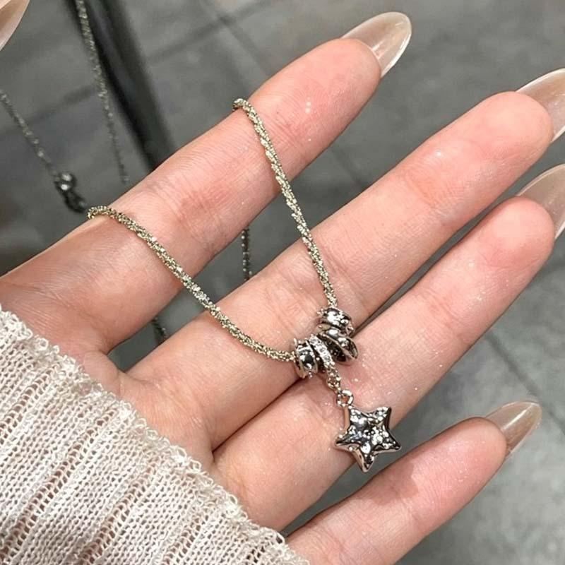 Sparkling Zircon Star Pendant Necklace for Women Minimalist Clavicle Chain