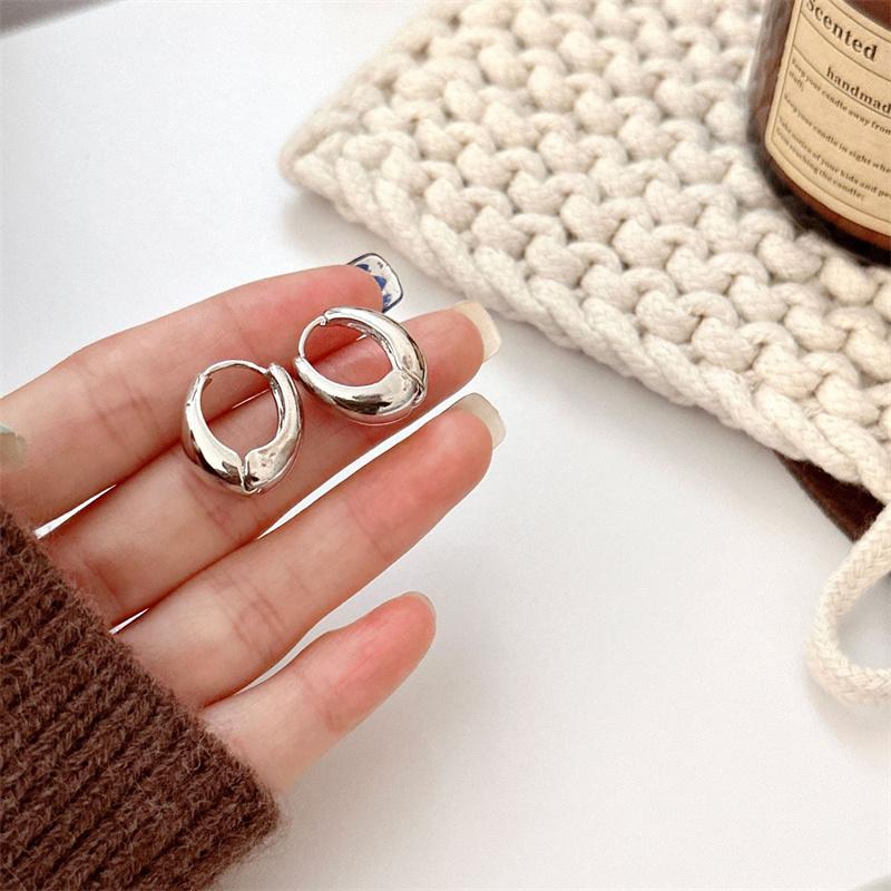 Fashion Gold Color Geometric U-Shape Hoop Earrings For Women Men Punk Hip-Hop Metal Round Circle Earring Party Jewelry Wholesale