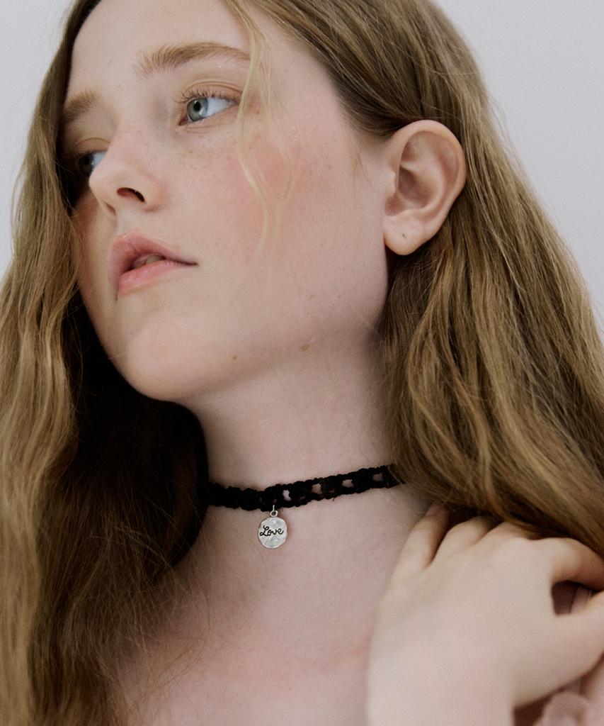 Merrymotive Love Vintage Crochet Knitted Choker