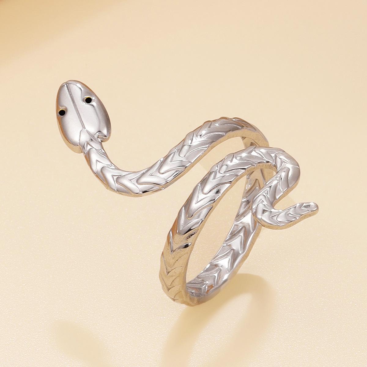 Unisex Snake-Shaped Stainless Steel Punk Ring – Bold Hip Hop Style