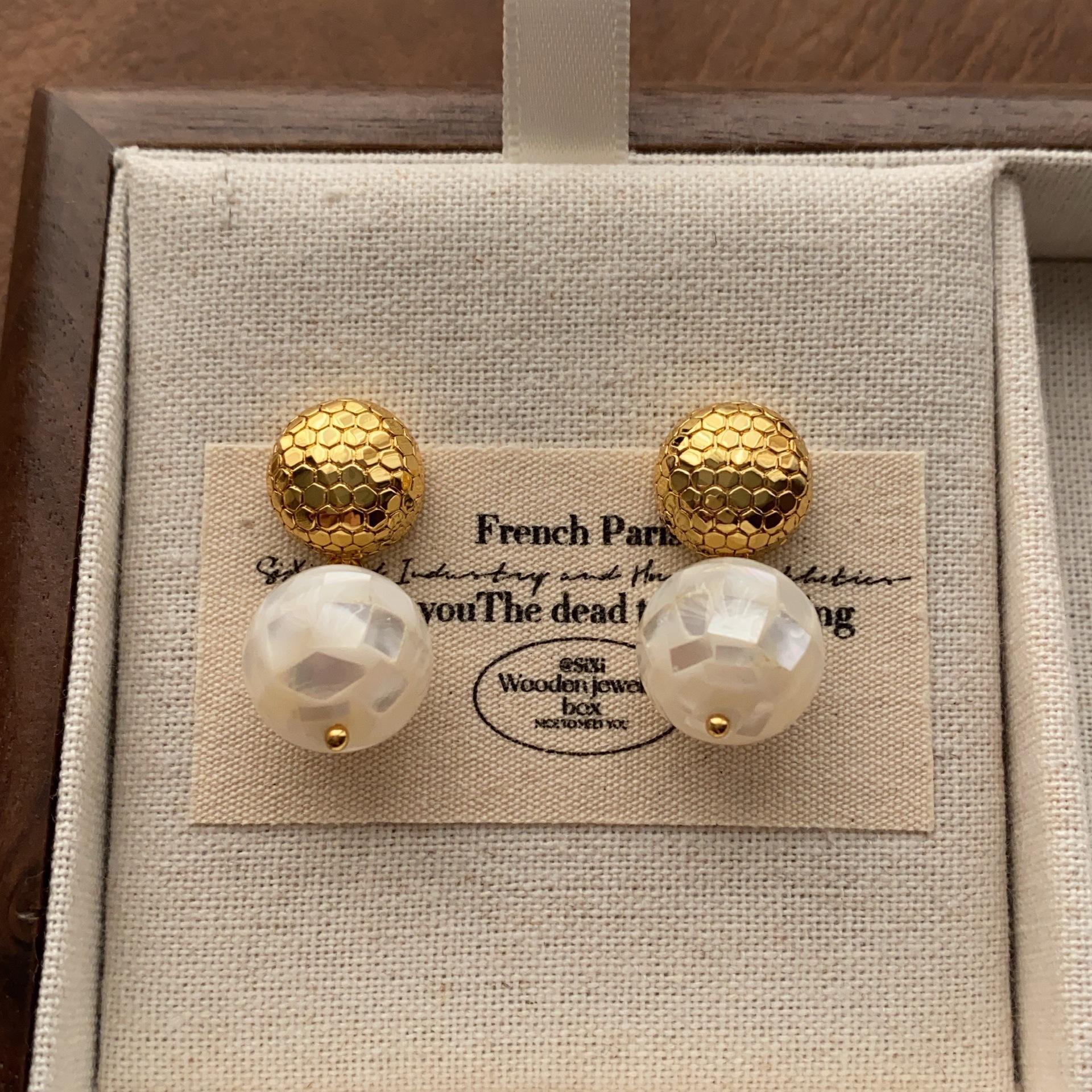 Retro round fritillary stud earrings double beads series warm fish scale earrings noble earrings