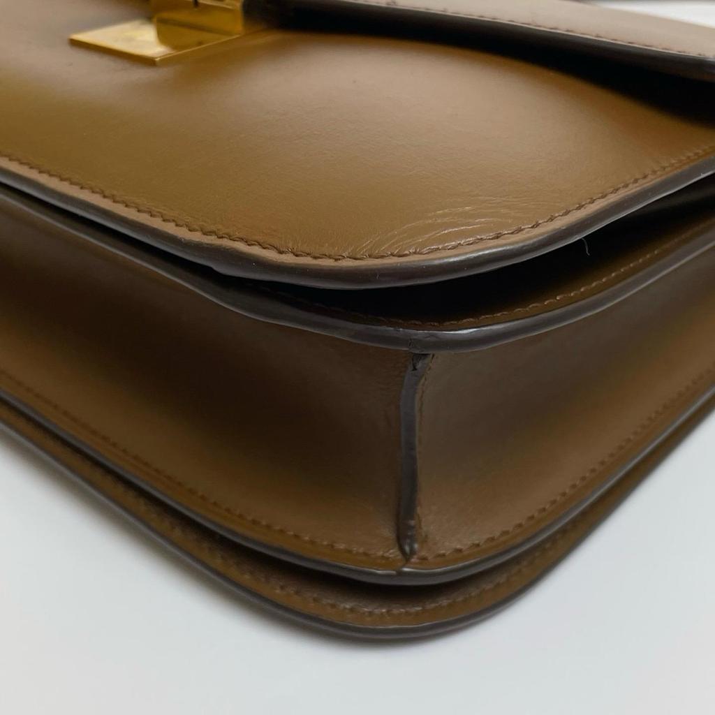 [Pre-Owned] Classic Box Gold Buckle Polished Calfskin Tofu Square Crossbody Shoulder Bag Medium - Excellent #UCVQ4E