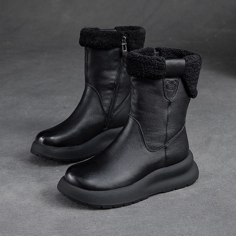 Shanghai Jiechu's New Winter Mid-Tube Velvet-Lined Snow Boots - Solid Color, Thick-Soled, Casual Women's Footwear.
