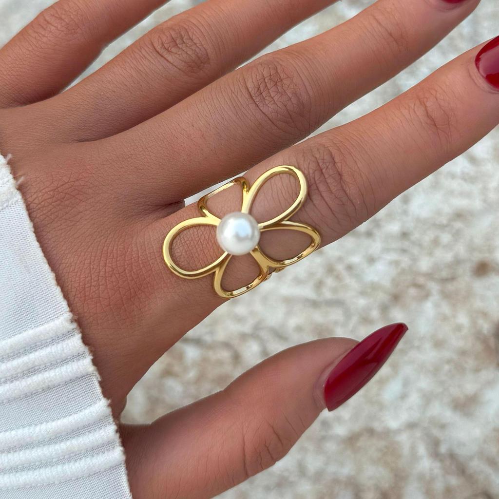 European and American Stainless Steel Pearl Flower Adjustable Ring - Simple, Stylish Ladies' Jewelry