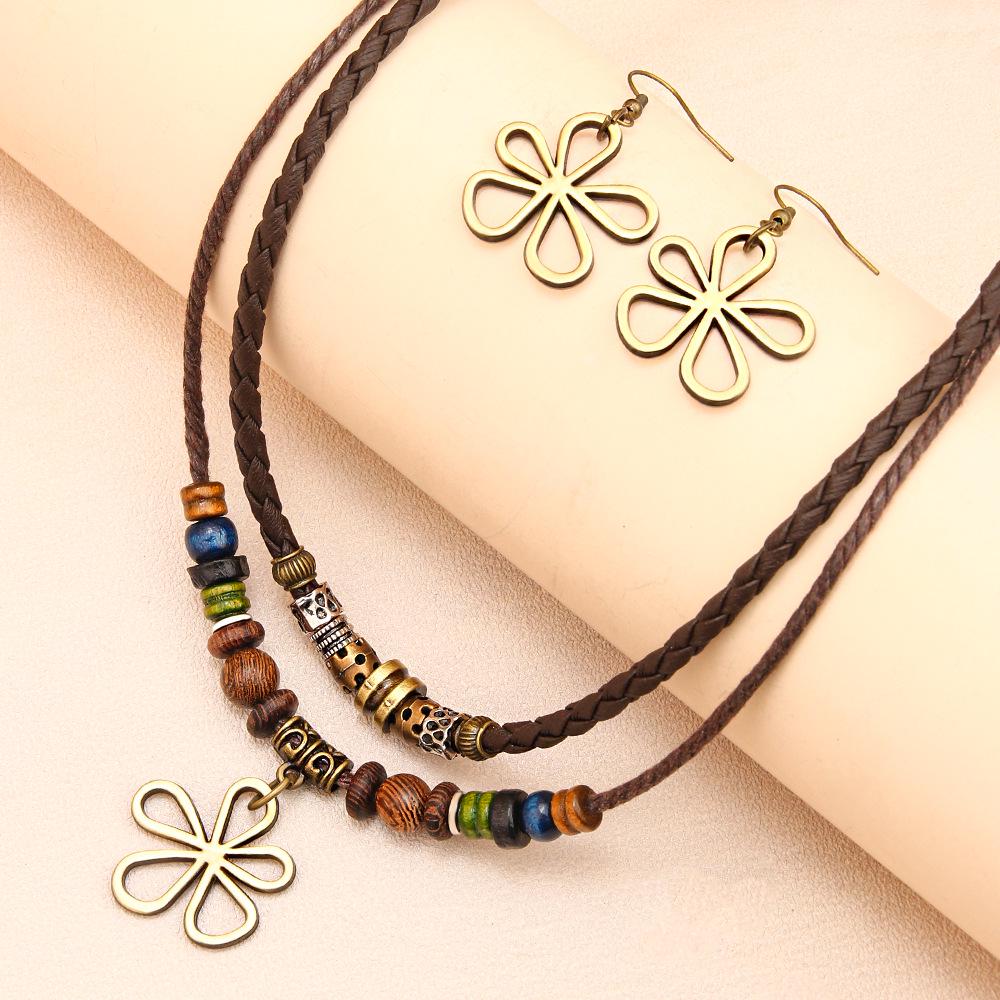 

Trendy Five-Leaf Clover Wax Rope Necklace & Earrings Set