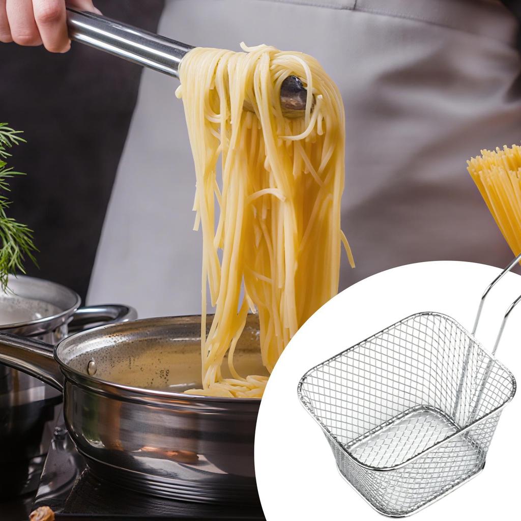 Fry Basket Professional Stainless Steel Pasta Strainer with Handle Kitchen Gadgets for Cooking BBQ Camping Picnic Food Display
