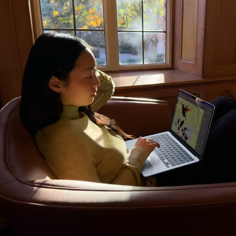 Apple MacBook Air 13.6-inch Laptop (CN version)