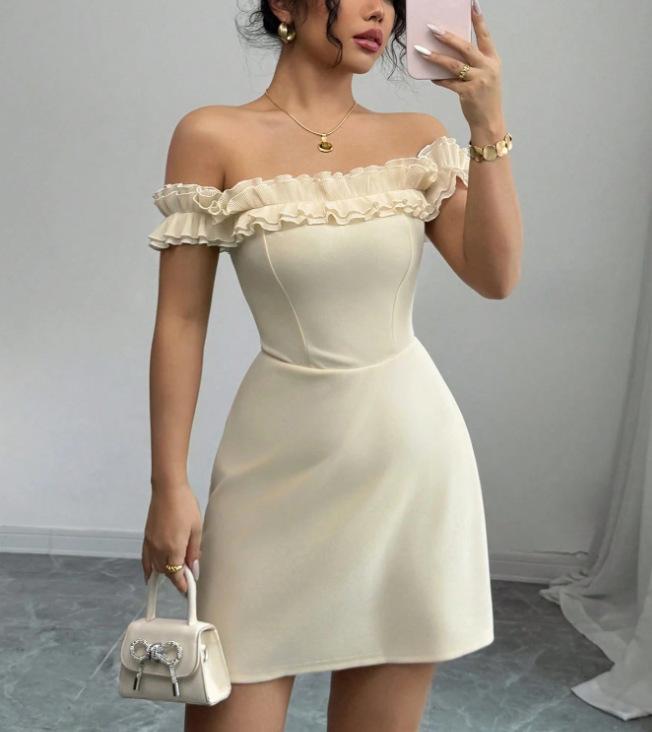 European and American retro pure desire sexy celebrity one-word collar temperament royal sister design sense hip-wrapped short dress