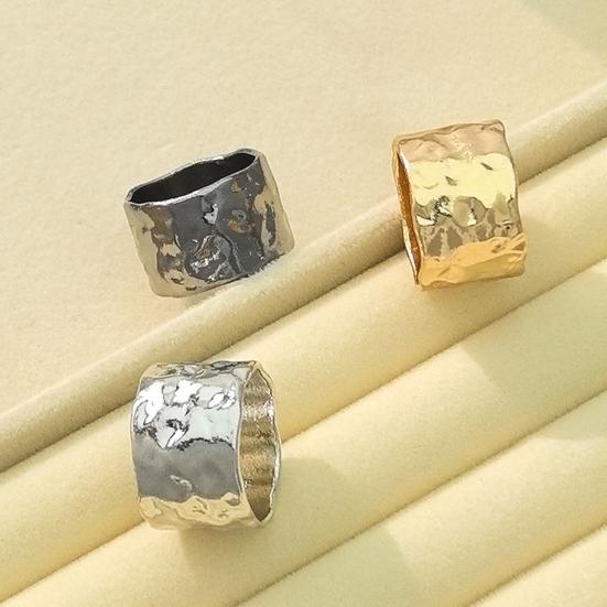 Simple Scarf Ring Minimalist Scarf Buckle Elegant Scarf Holder Slide Ring for Women Shawl Neckerchief Silk Scarves