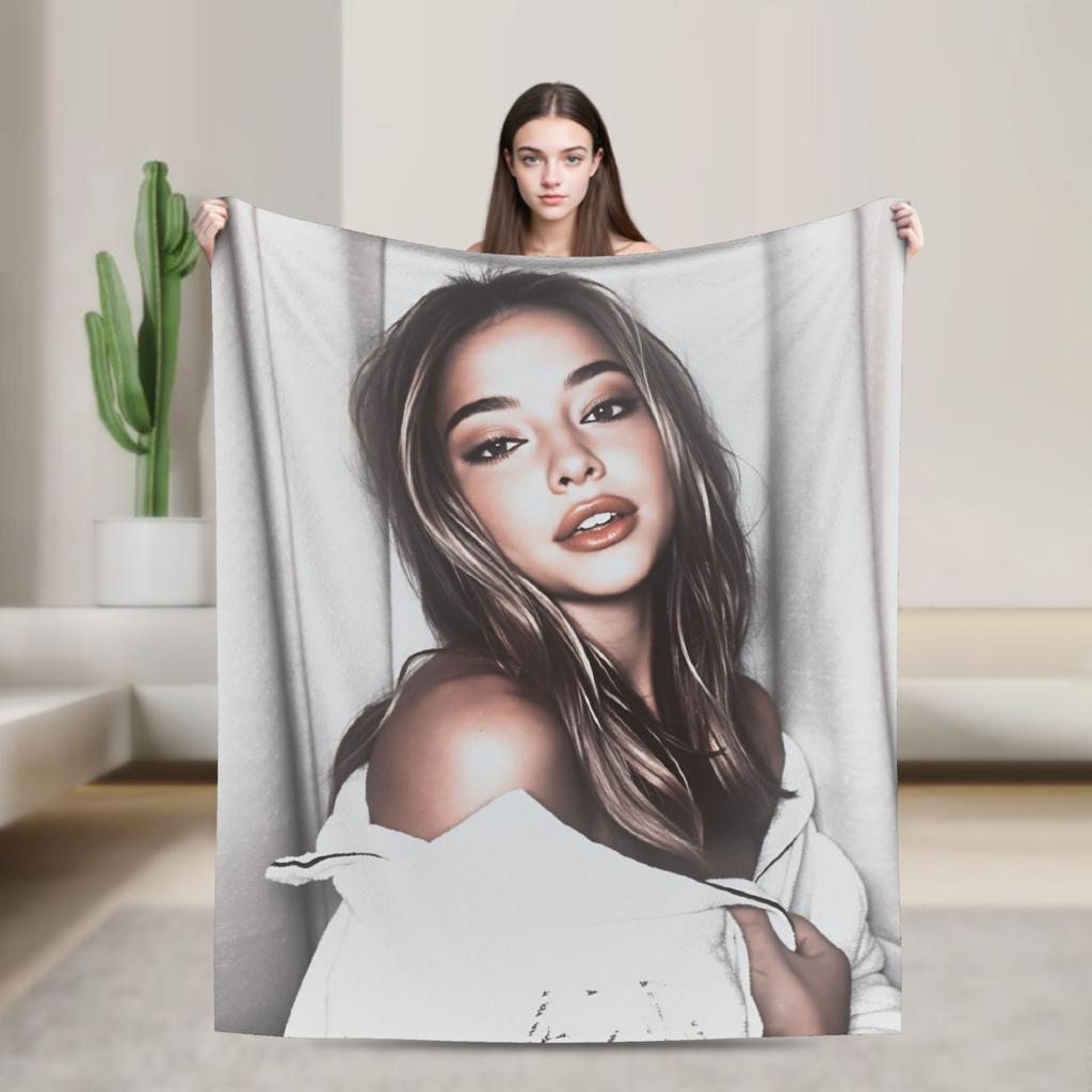 Madelyn Cline Montage Blanket Soft Warm Funny Plush Throw Blanket For Outdoor Airplane Travel Flannel Bedspread Bed Cover