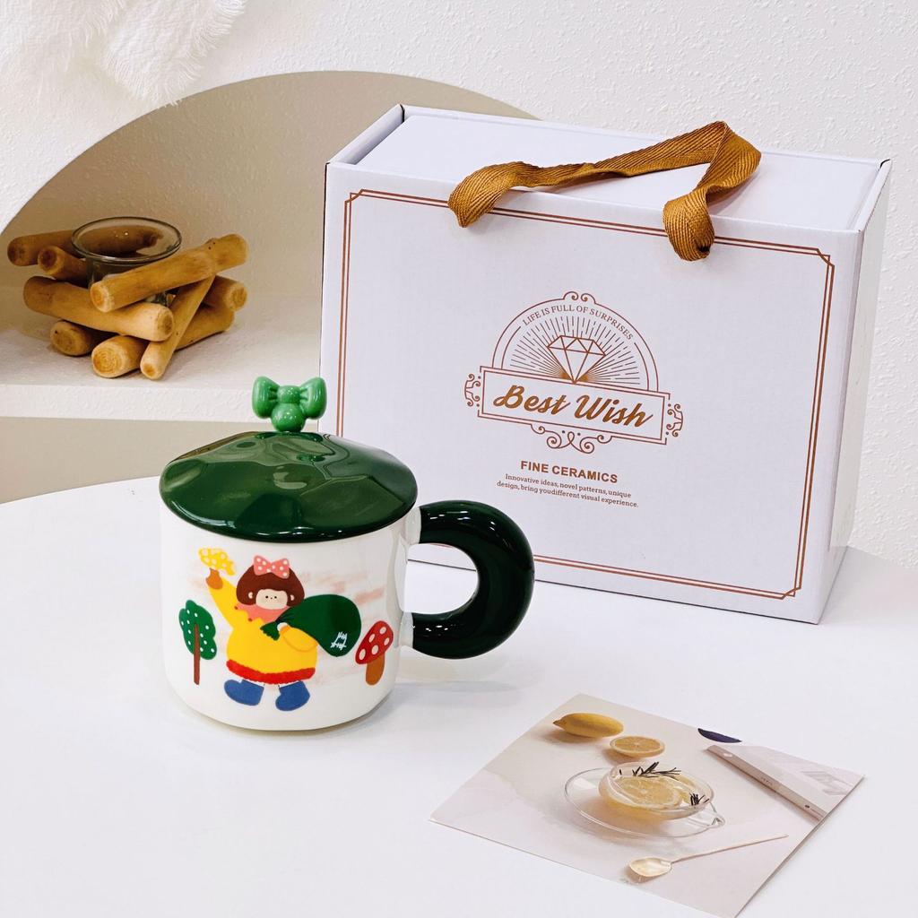 Dívčí suvenýr Roztomilý keramický hrnek s víčkem lžičkou Dárková sada Hrnek Malý dárek Domov Dívka Hrnek na vodu