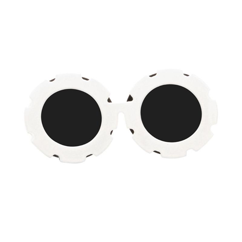 

Comfortable Pet Sunglasses Sun Protective Eyewears with Round Frame For Small Dog Outdoor Sport Camping Walking Use белый