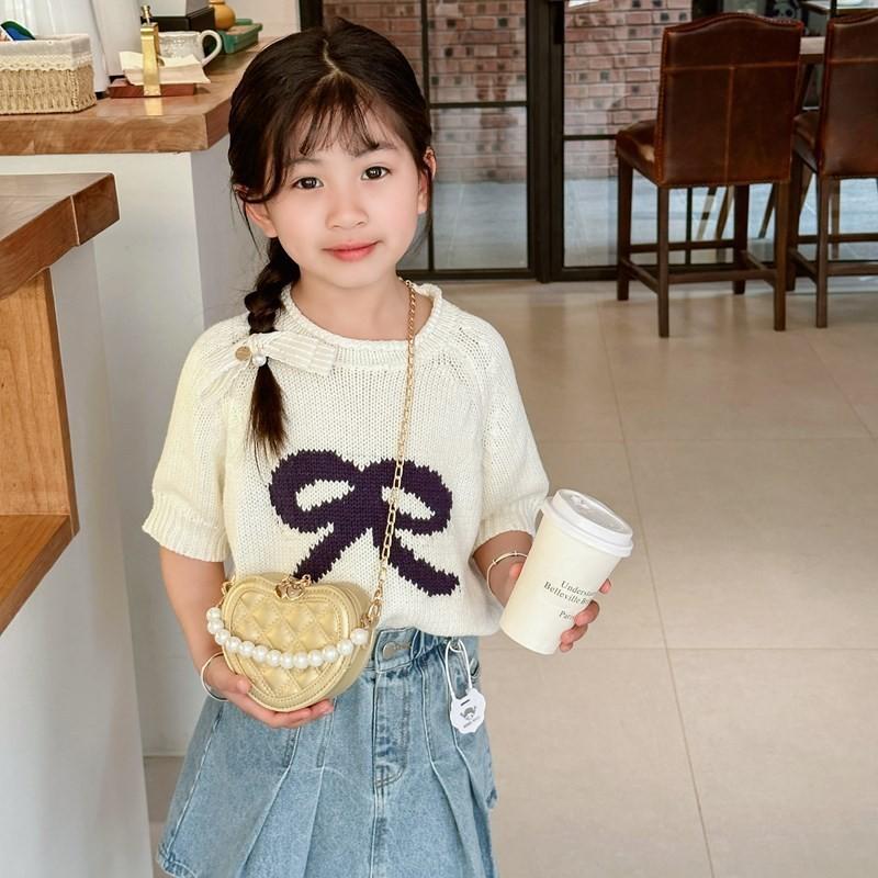 Trendy And Stylish Kids Shoulder Bag With Quilted Pattern Cute Heart For Boys And Girls