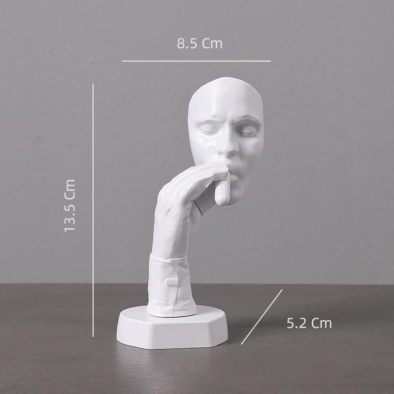 13.5cm Mini Smoking Man Statue Plastic Sculpture For Gentleman's Den Retro Bar Decor Abstract Silence is Golden Ornament Gift