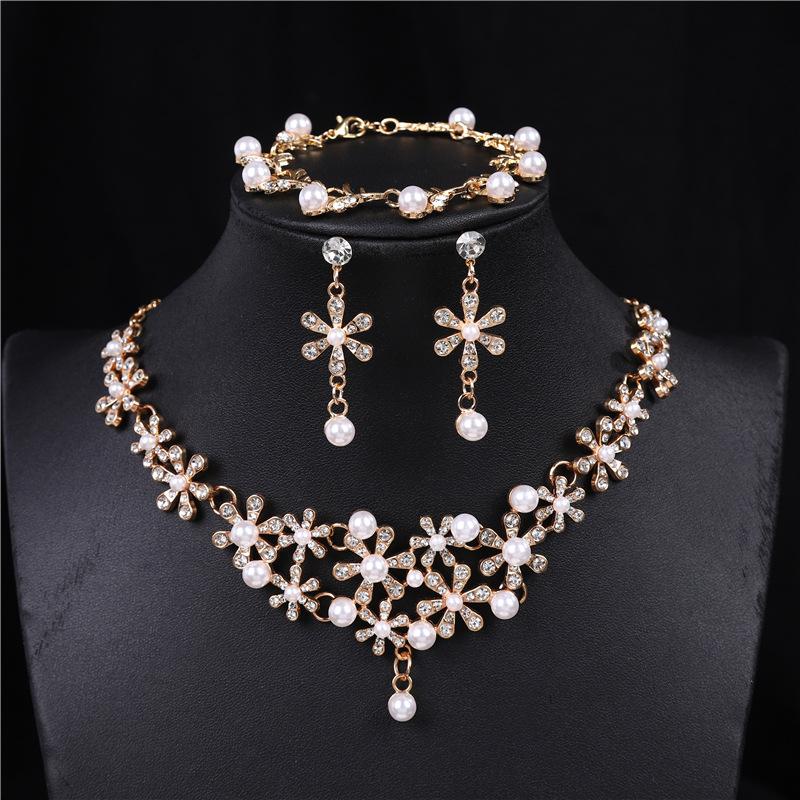 Fashion Pearl Necklace Set For Women - Bracelet And Earrings Set Wedding Jewelry Set For Brides.