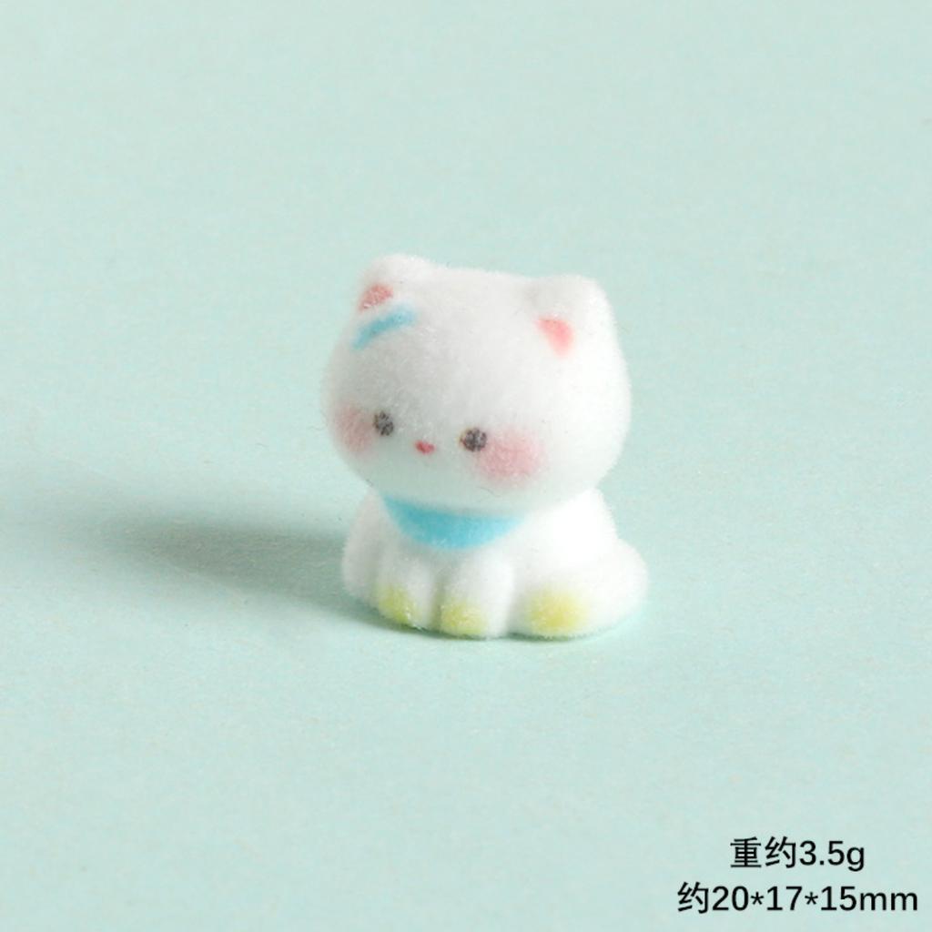 Flocked Cat Decor Fluffy Resin Animal Figures Cute Mini Desk Ornament Car Dashboard Accessory DIY Craft Supplies