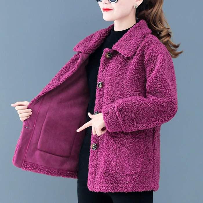 Stylish Lamb Wool-Like Thickened Coat for Middle-Aged and Elderly Women (Ages 50-60)