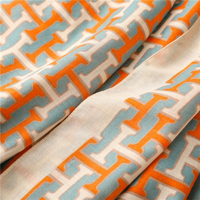 Letter H Color Matching Scarf Women's Winter Fashion Air Conditioner Shawl Warm Scarf Yarn Beach Scarf Silk Scarf