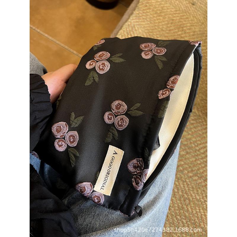 Fresh Sweet Rose Cosmetic Bag Large Capacity Portable Travel Toiletry Pouch