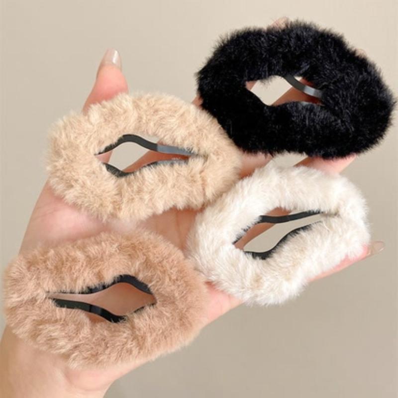 Plush Hairpin with Cloud - Shaped Broken Hair Design On The Side for Women To Clip On The Back of The Head BB - Clip for Autumn