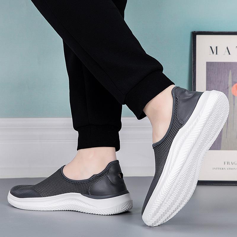 Men's shoes mesh hollow comfortable breathable walking shoes one pedal lace-free lightweight casual trendy shoes