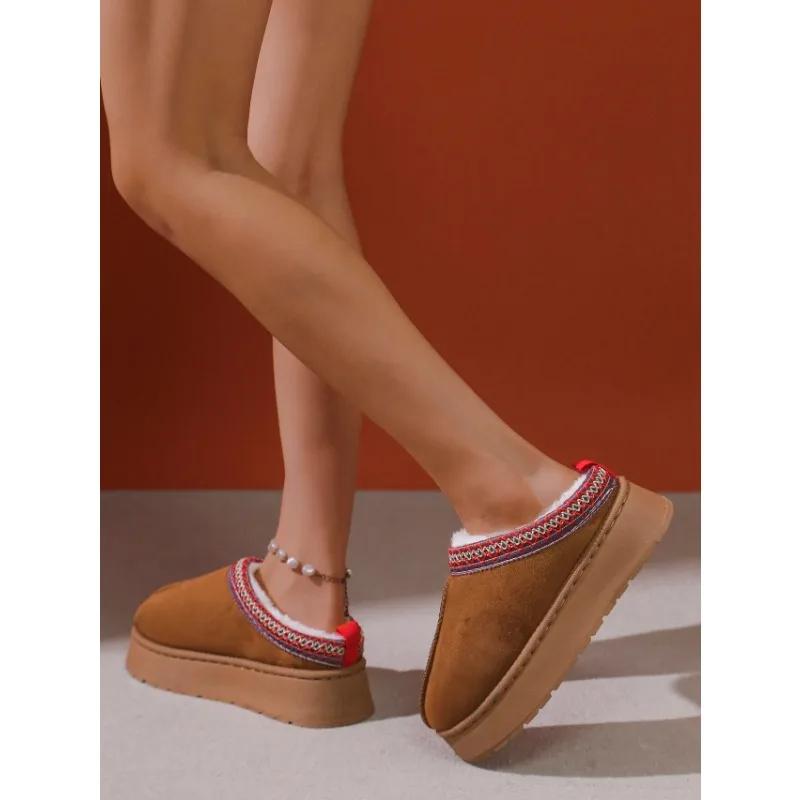 Nye varme pels ankelstøvletter Dame Flats Plattform Tøfler Plysj Flip Flops Vinter bomullssko for kvinner Merkedesign Snow Botas