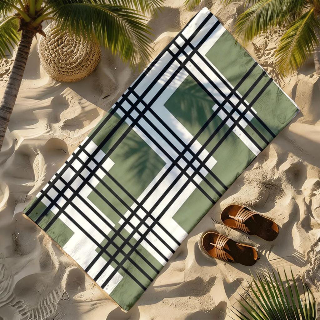Minimalist geometric check pattern polyester microfiber beach towel is highly absorbent, suitable for swimming and beach outings