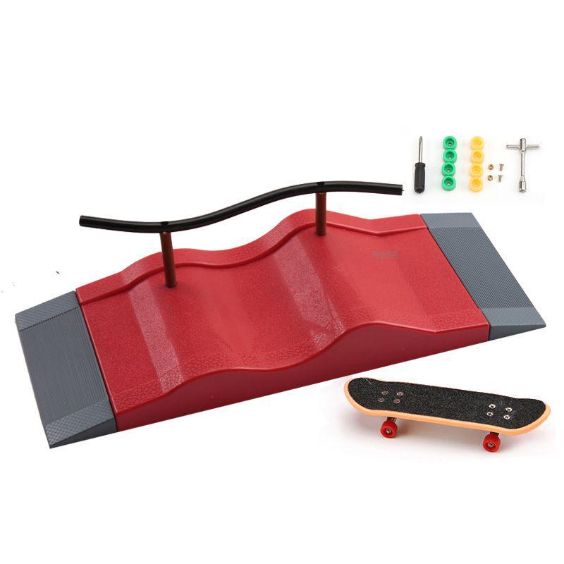 Finger Skateboard Indoor Sports Model - Creative Novelty Scene Props Assembly Toy.