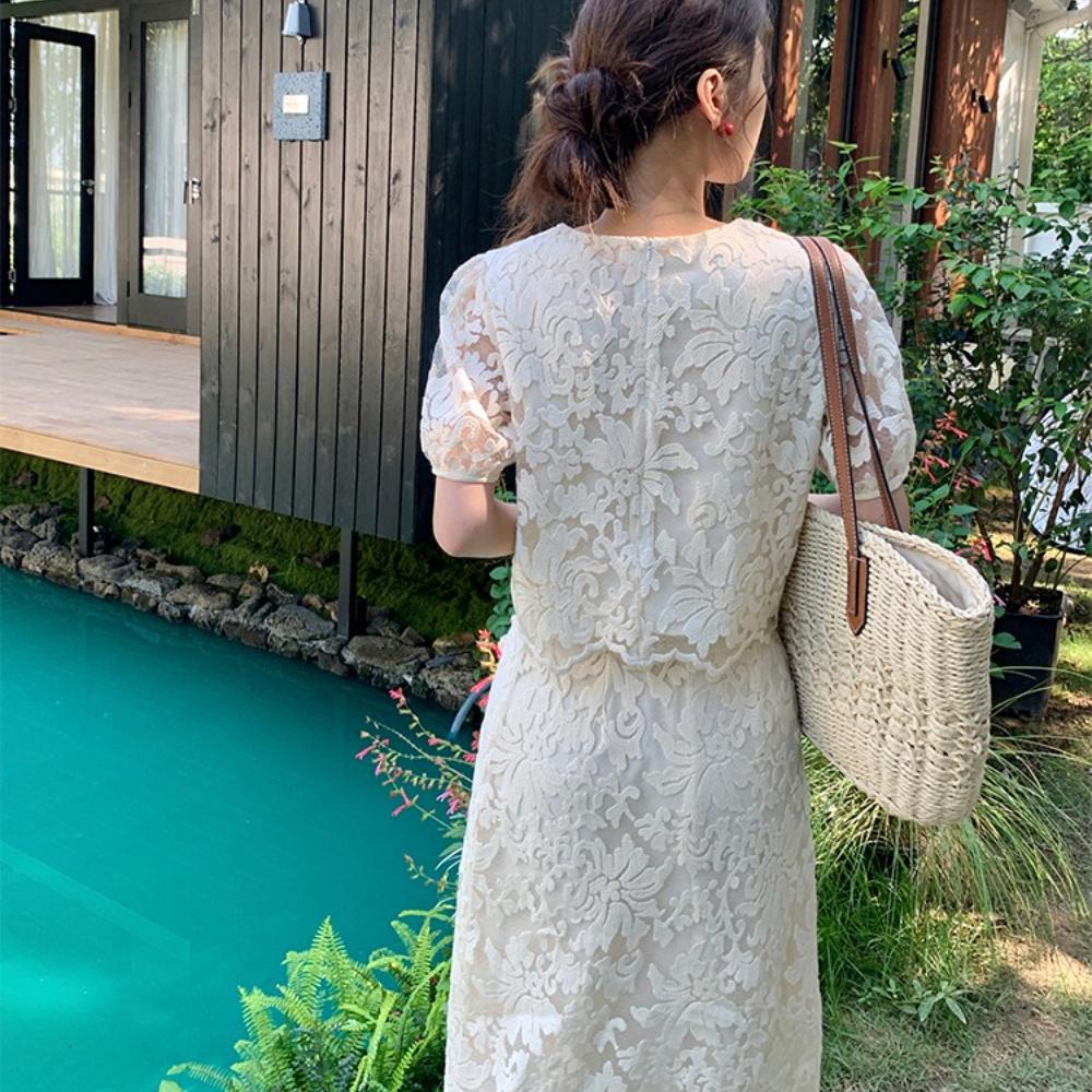 Luxury Temperament Beige Embroidery Lace 2 Piece Dress Sets Women Elegant Embroidery Crop Top and Midi Skirt Suits Outfits Female