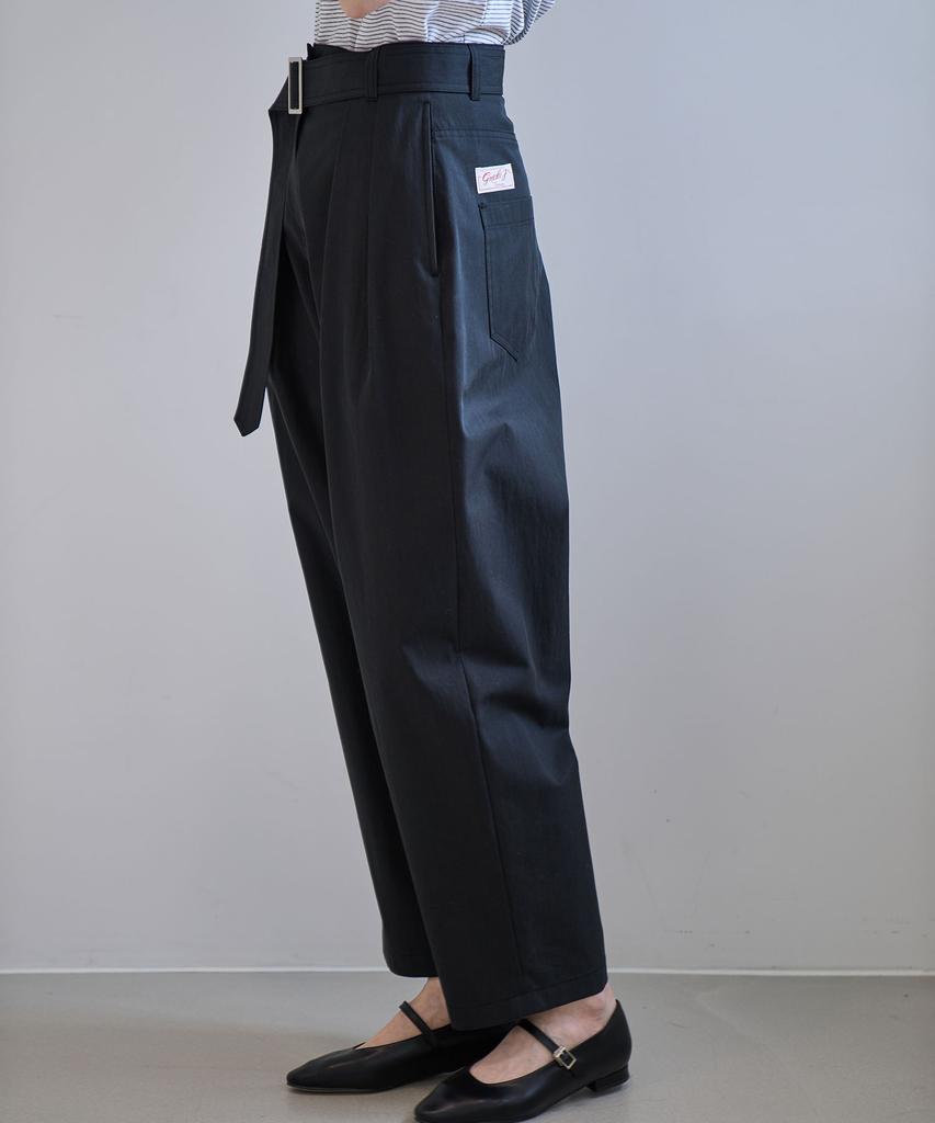GRIDAJ Cotton Bio-Washed Belted Double-Pleated Pants _ Black