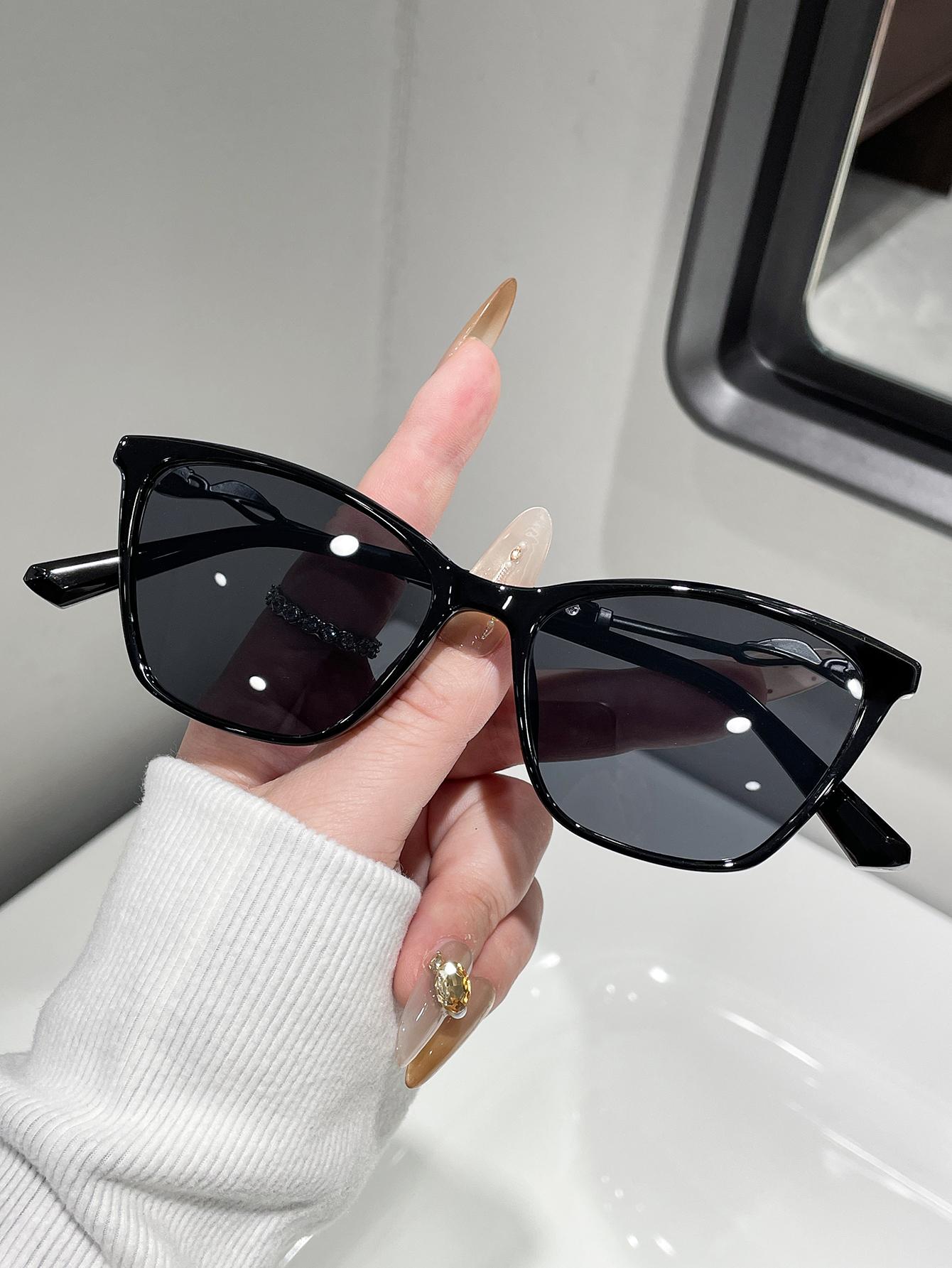 

1PC Fashionable Cat Eye Frame Glasses Unisex with Decorative Temple Tips Suitable for Daily Wear Photography And Driving