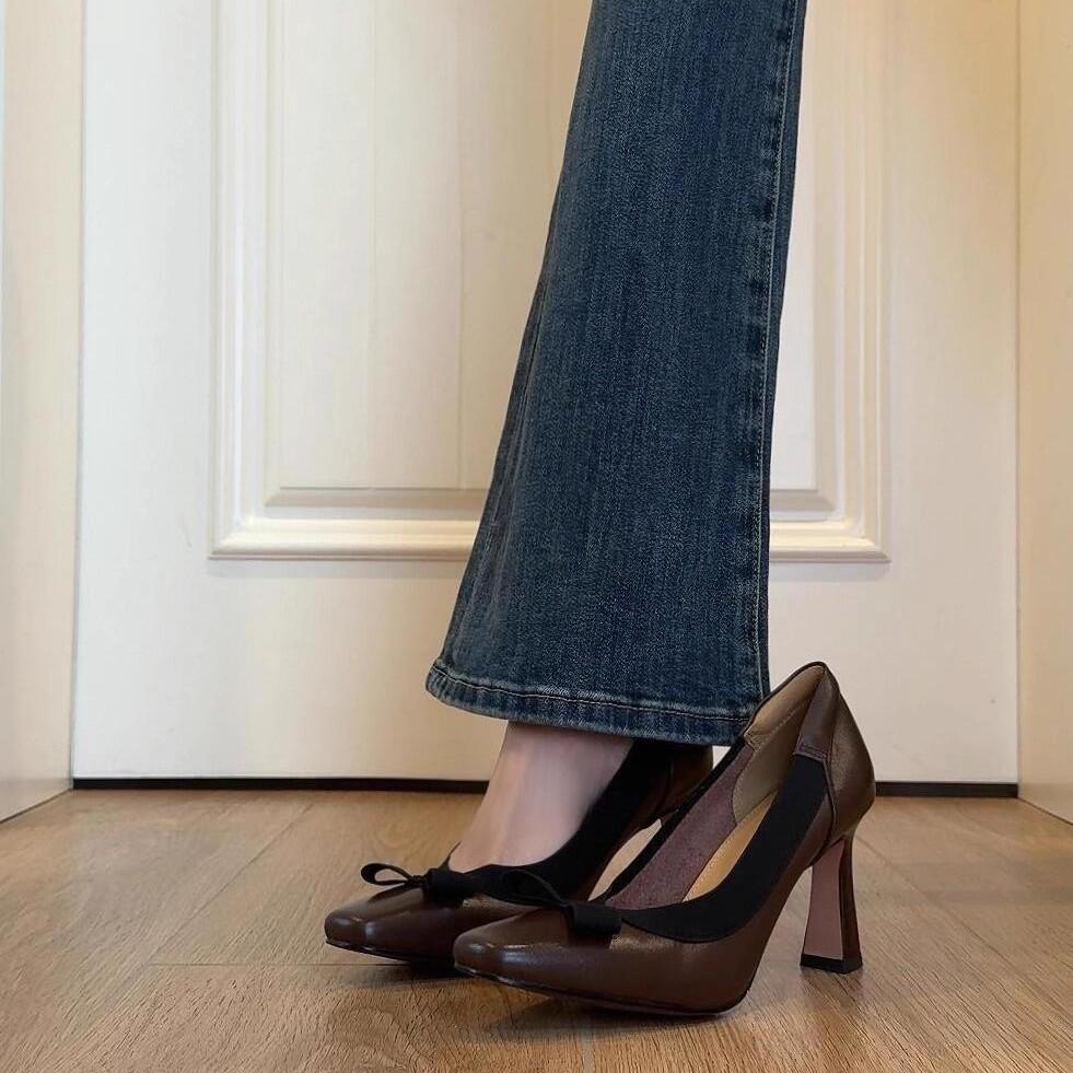 Sheepskin version~ retro literary and artistic temperament commuting versatile thick heel high heels women's fashion elegant bow single shoes