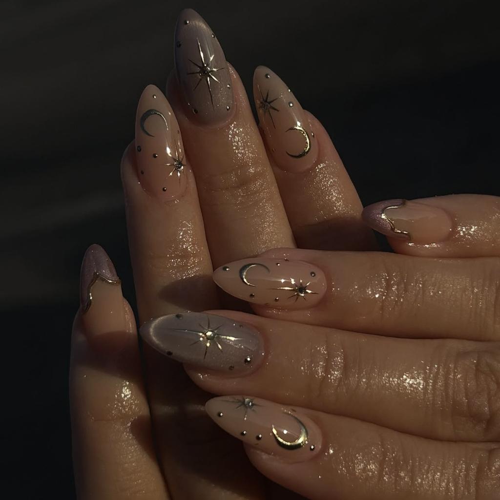 24 STKS Roze Paars Kattenoog Amandel Press-on Nagels Volledige Dekking Gouden Maan Ster Patronen Franse Nepnagels voor Vrouwen Zoet Cool Nagels