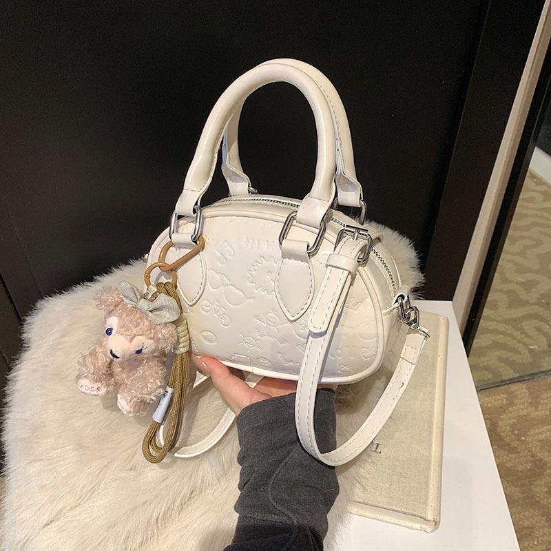 Premium retro small bag women's new versatile shoulder messenger bag hand pillow bag