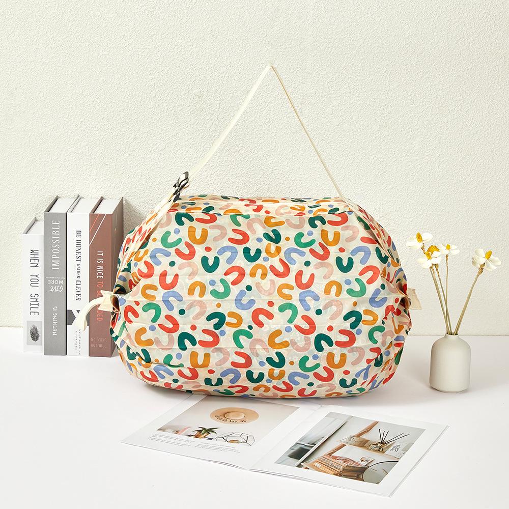 Minimalistische umweltfreundliche faltbare Einkaufstasche mit großem Fassungsvermögen