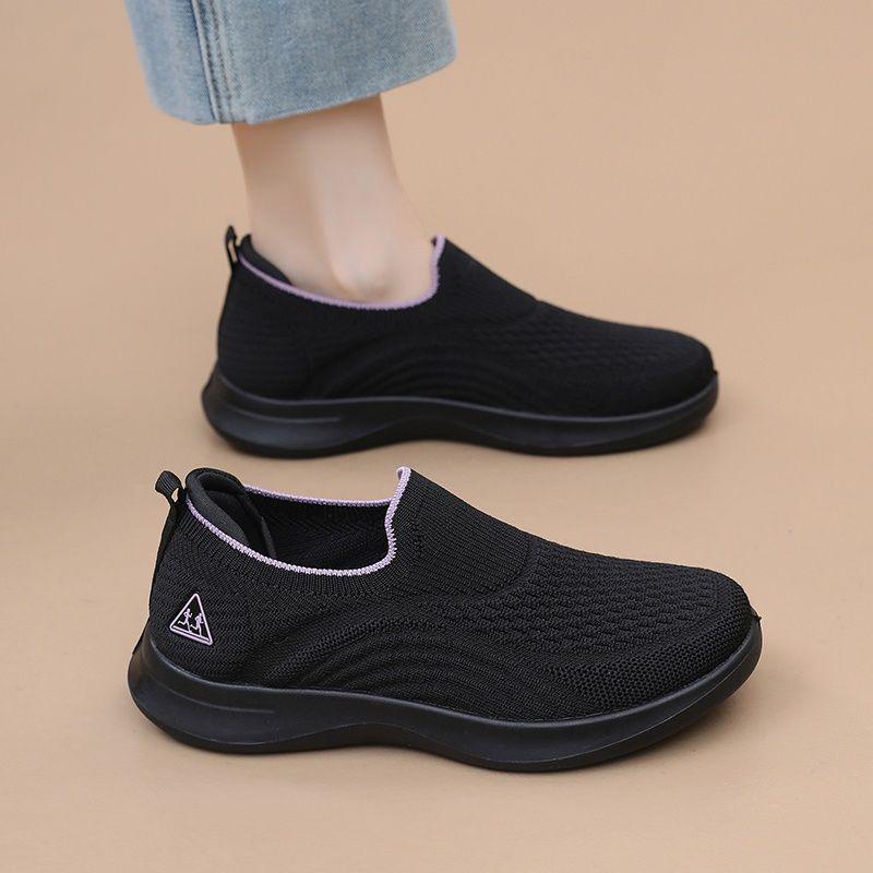 Весенняя обувь слипоны из сетки Flyknit 2025 Нескользящая мягкая подошва для людей среднего и пожилого возраста 35 чёрный 1930₽