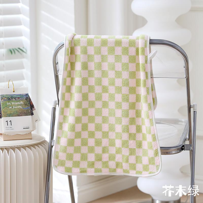 Handtuch neues Schachbrett Haushaltsgesichtstuch verdicktes Korallenfleece Gesichtshandtuch zum Aufhängen weich Wasseraufnahme fusselt nicht leicht