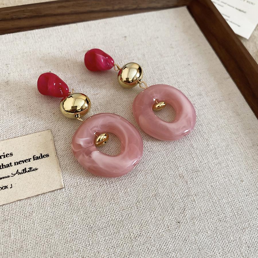 Europäische Retro Geometrische Perlen Edelstahl Choker Halskette