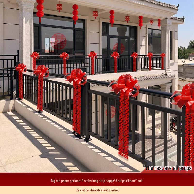 Ländliche Hochzeit Innenhof Balkon Zaun & Treppengeländer Girlanden Fahnen Dekor