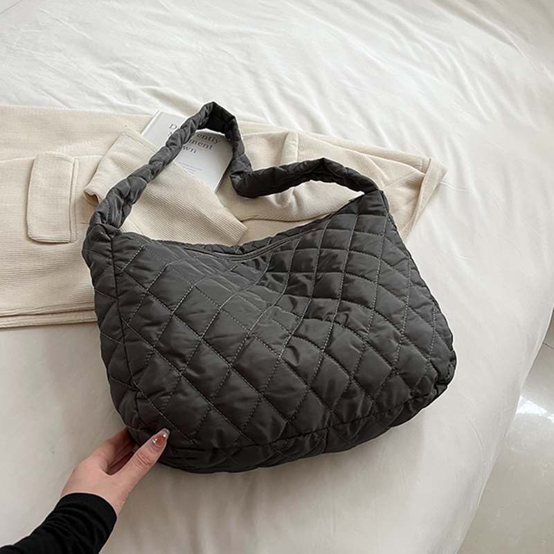 New Casual Commuting Large-capacity Tote Bag Women's Autumn Retro Simple Shoulder Bag Fashion Messenger Bag