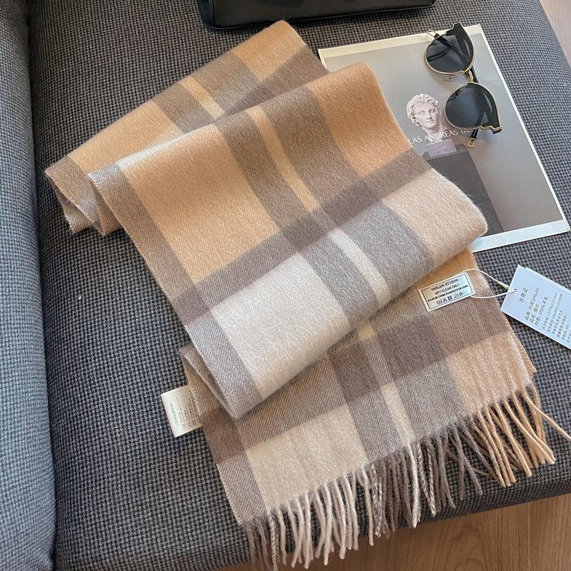 2025 Unisex 100% Wool Scarf: Versatile and Warm for Autumn & Winter