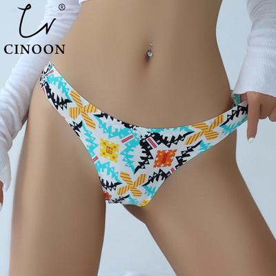 Majtki – Stringi, tanga i thongi