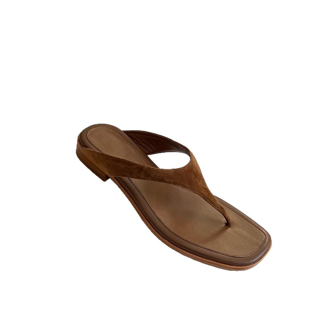 2025 flip-flops women wear new low-heeled fashion seaside beach pinch muffin cool slippers in summer